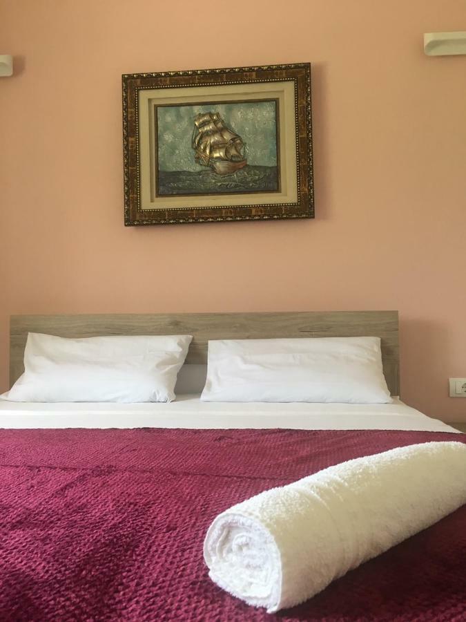 Helena'S Sweet Home Улцинь Экстерьер фото