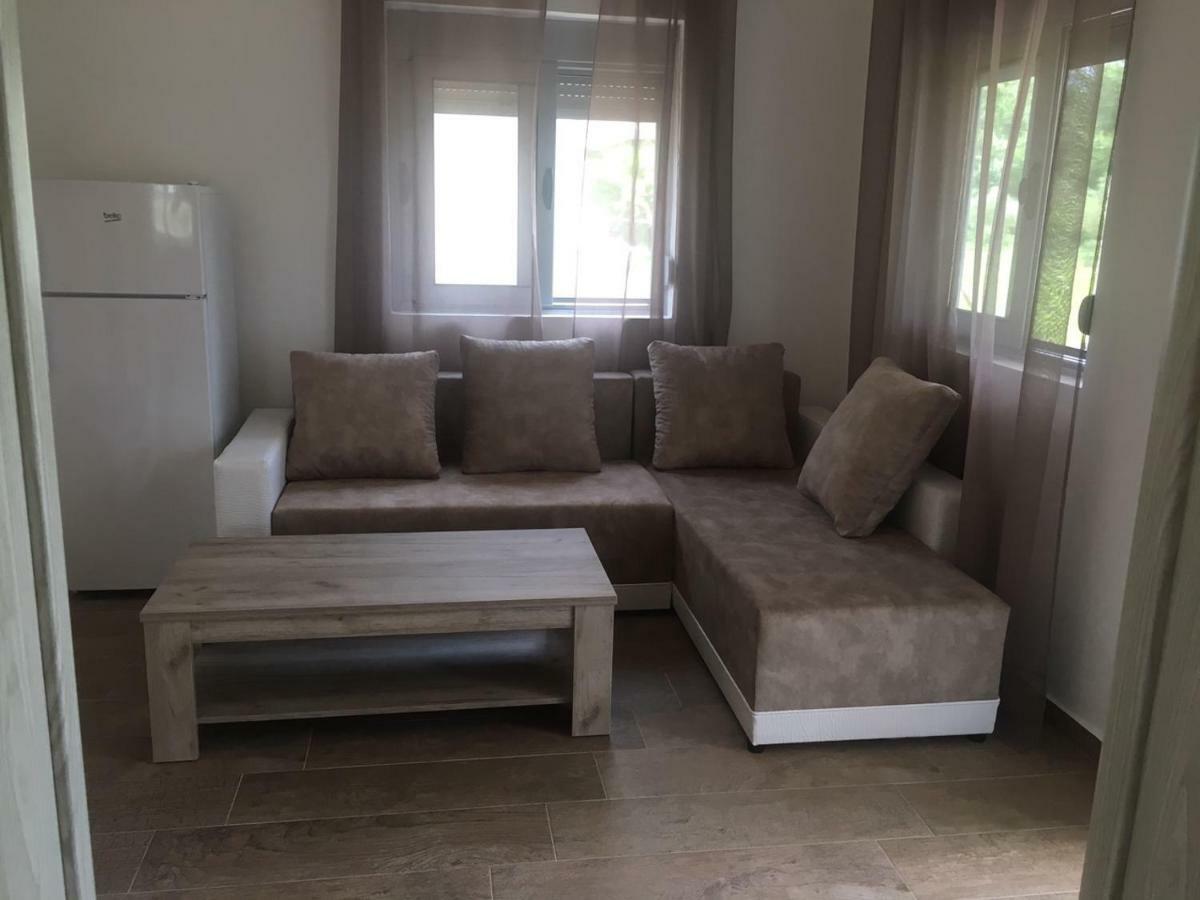 Helena'S Sweet Home Улцинь Экстерьер фото